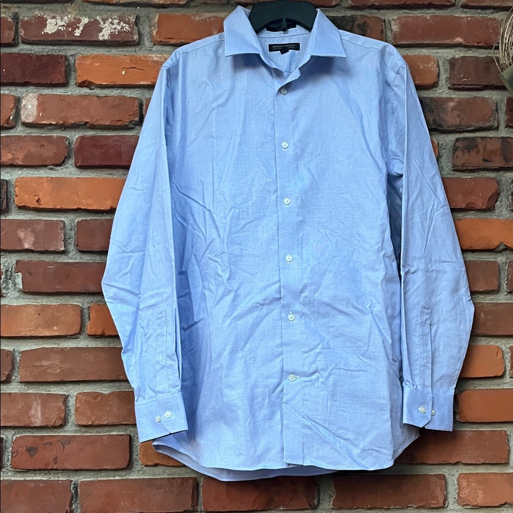 Banana Republic Light Blue Dress Shirt - Spread Collar